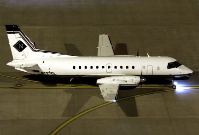 Saab 340 (N727DL) - handhold