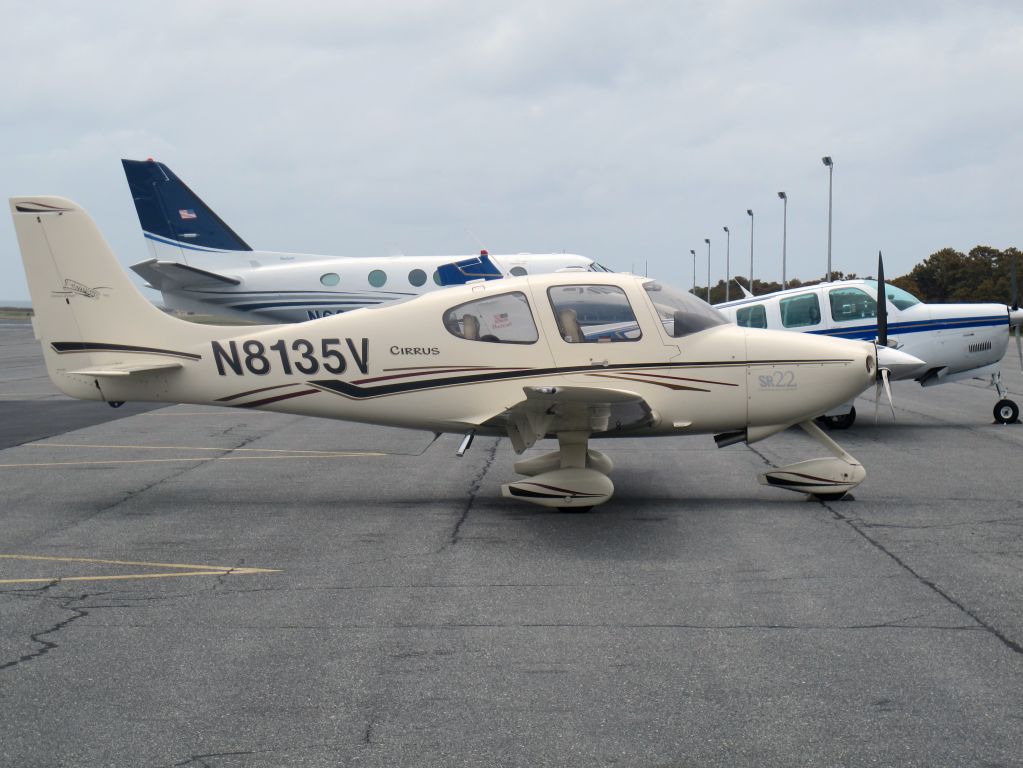 Cirrus SR-22 (N8135V) - A fast aircraft.
