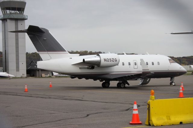 Canadair Challenger (N25ZG)