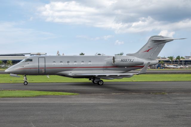Bombardier Challenger 300 (EDG557) - New aircraft on data base