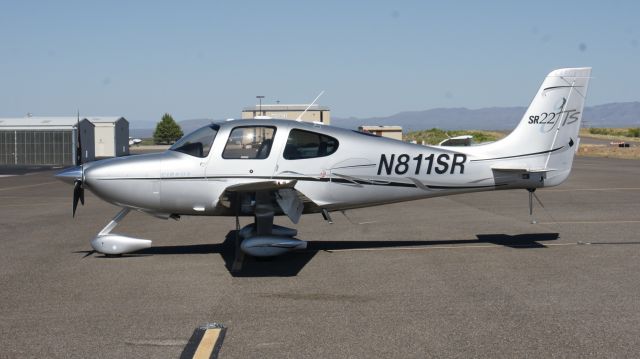 Cirrus SR-22 (N811SR)