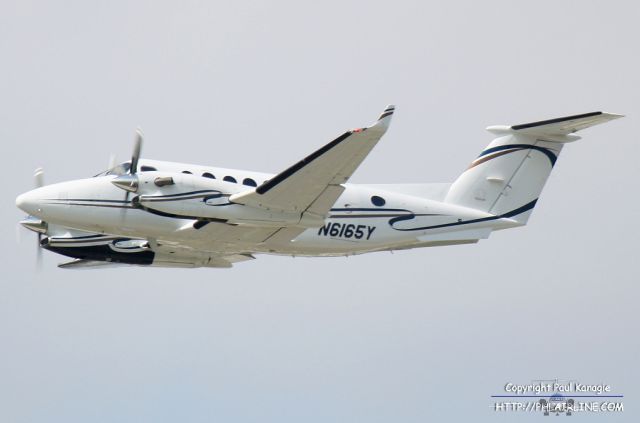 Beechcraft Super King Air 350 (N6165Y)