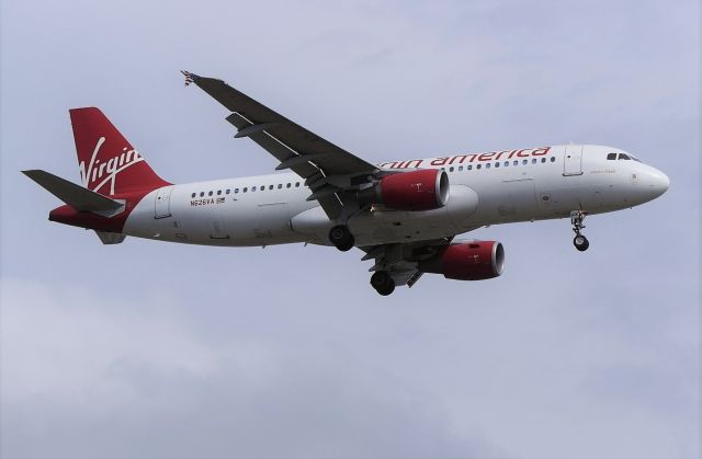 Airbus A320 (N626VA)