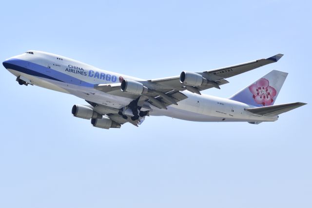 Boeing 747-400 (B-18721)