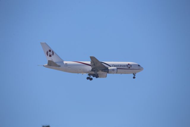 BOEING 767-200 (XA-EFR)