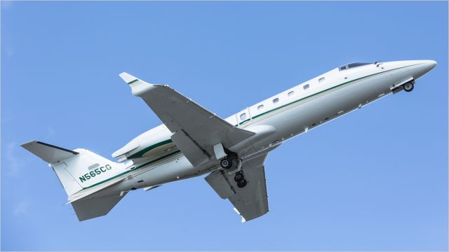 Learjet 60 (N565CG)