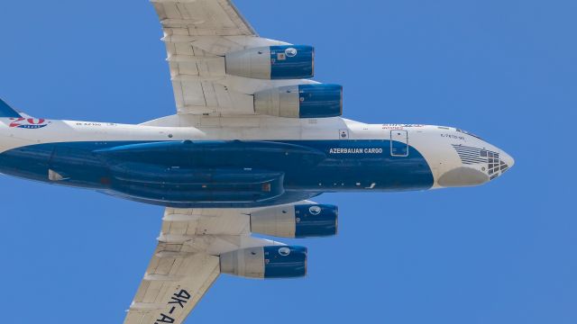 Ilyushin Il-76 (4K-AZ100)