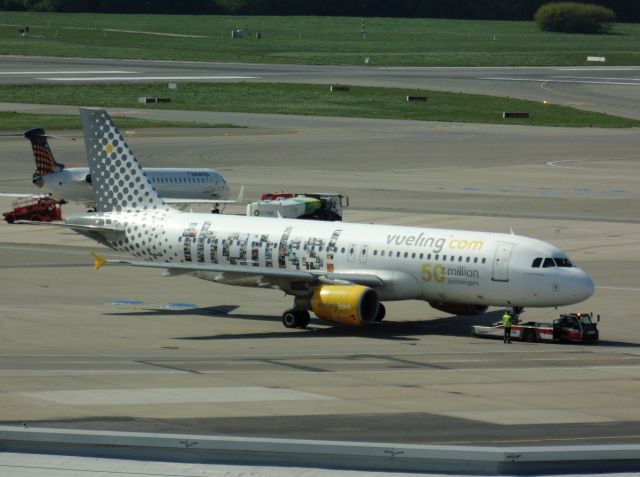 Airbus A320 (EC-JZQ)