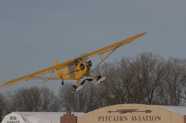 — — - Piper Cub Take-Off at EAA at Ski Plane Fly-In