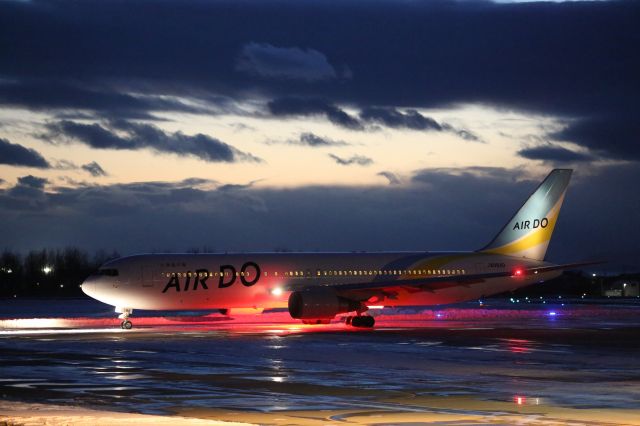 BOEING 767-300 (JA98AD) - December 14th 2017:HKD-HND.