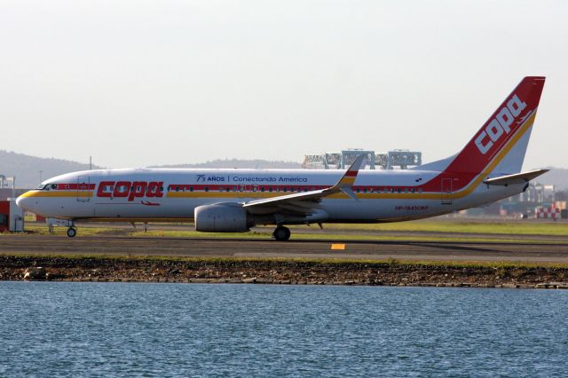 Boeing 737-800 (HP-1841CMP)