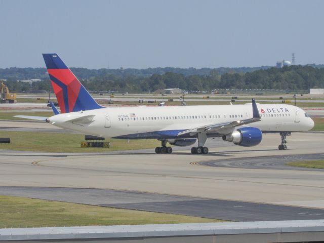 Boeing 757-200 (N551NW)