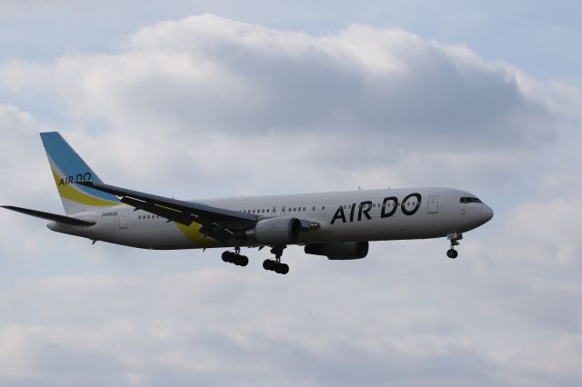 BOEING 767-300 (JA98AD) - 07 April 2015: HND-HKD.