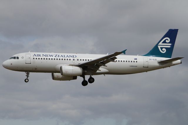 Airbus A320 (ZK-OJD)