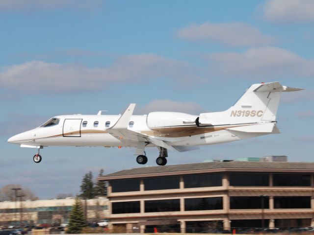 Learjet 31 (N319SC) - Learjet 31A arriving at Torontos Buttonville Airport from Witham Field FL. after a 2 hour and 13 minute flight. March 29/10