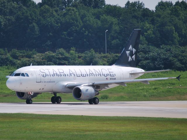 Airbus A319 (N701UW) - Taxiing into position on runway 18C - 6/9/09