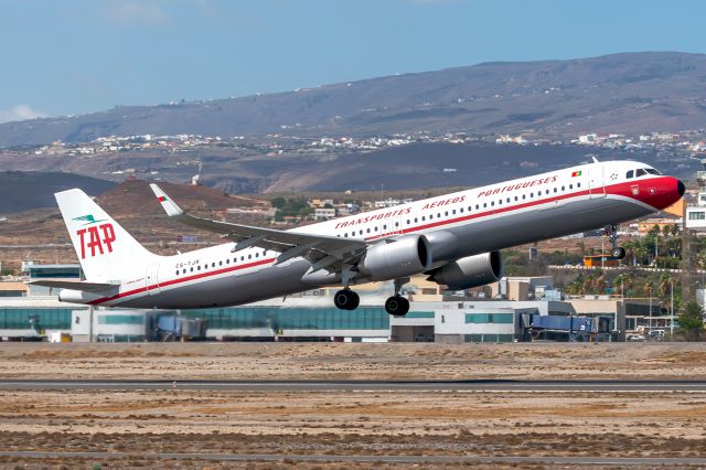 Airbus A321neo (CS-TJR)