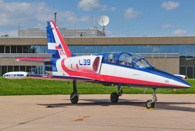 Aero L-39 Albatros (N39EP) - Seen at KFDK on 5/9/2010.      a href=http://discussions.flightaware.com/profile.php?mode=viewprofile&u=269247  [ concord977 profile ]/a