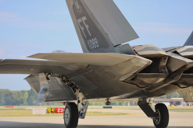 Lockheed F-22 Raptor (05-4089) - F-22 demo driver “RaZZ” Larson taxiing out for a performance at Oshkosh. br /br /7/28/23