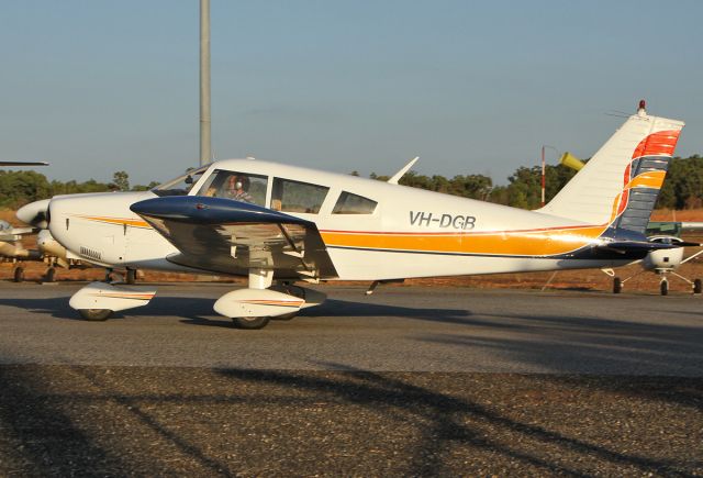 Piper Cherokee (VH-DGB)