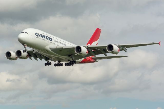 Airbus A380-800 (VH-OQE)