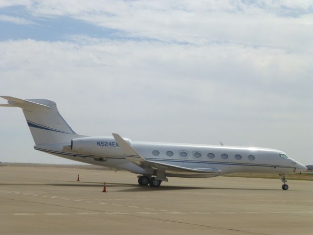 N524EA —