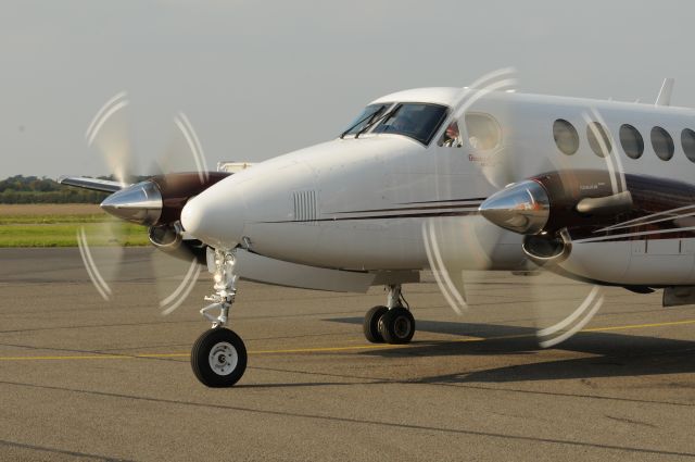 Beechcraft Super King Air 200 (M-EGGA)