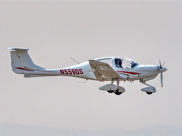 Diamond Star (N559DS) - Diamond DA40 at Livermore Municipal Airport. Livermore CA, August 2020