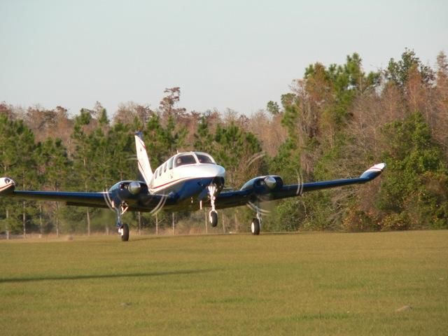 Cessna 335 (YV-1505)