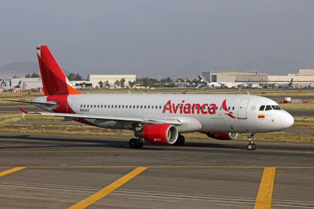 Airbus A320 (N664AV) - Avianca / Airbus A320-214 / MSN 3664 / N664AV / MMMX 10/2022