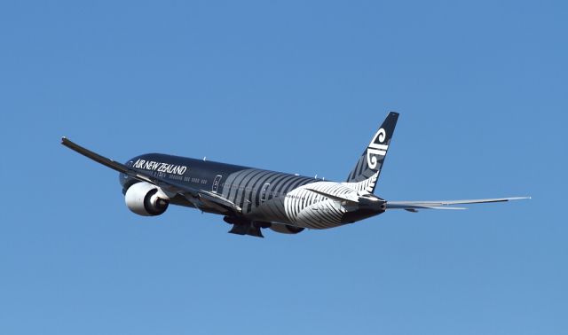 BOEING 777-300 (ZK-OKQ) - Acacia St viewing area, flight NZ136 departing back to Auckland on Tuesday 8 July 2014