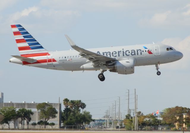 Airbus A319 (N9002U)