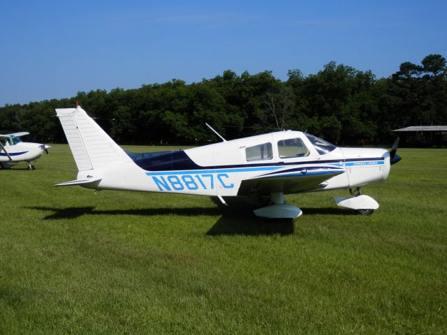 Piper Cherokee (N8817C)