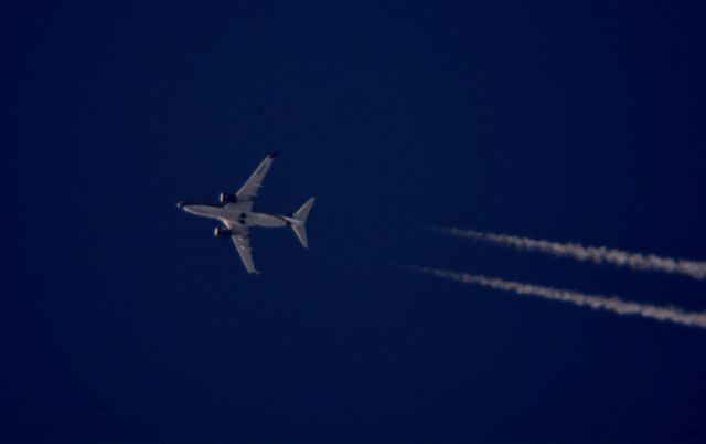 Boeing 737-700 (N851AM) - AeroMéxico 692 Lic. Benito Juarez Intl to Toronto Pearson Intl over Cleveland 40,000 ft. 08.05.15.