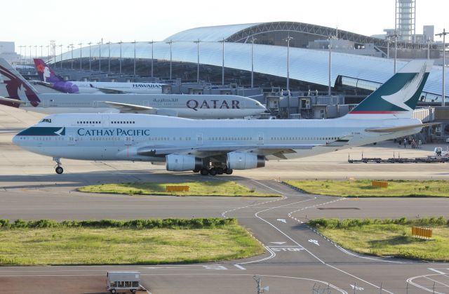 Boeing 747-200 (B-HUG)