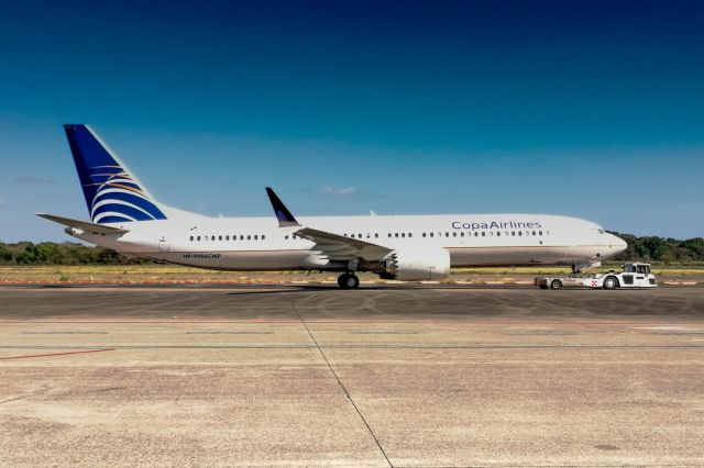 Boeing 737 MAX 9 (HP-9906CMP) - Towing 