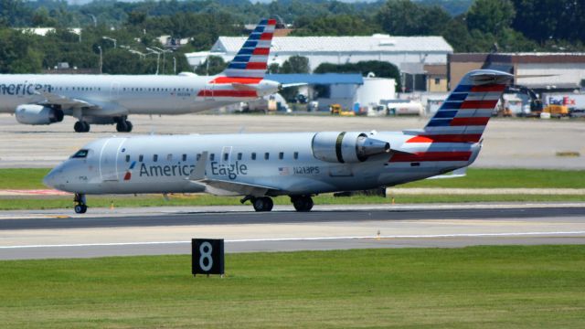 Canadair Regional Jet CRJ-200 (N213PS) - 6/21/19