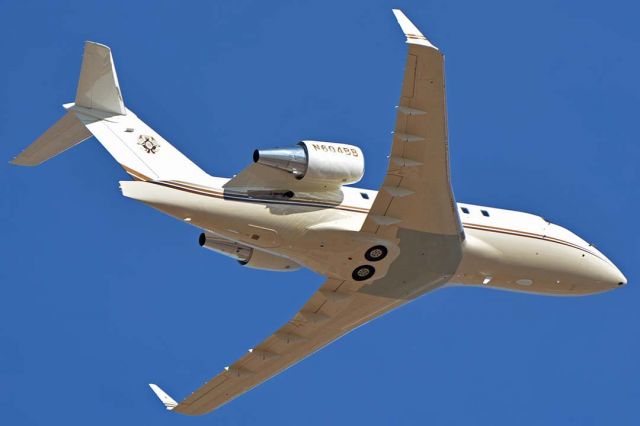 Canadair Challenger (N604BB) - Canadair CL-600-2B16 N604BB at Phoenix Sky Harbor on January 21, 2016. It was built in 2004. Its construction number is 5582. 