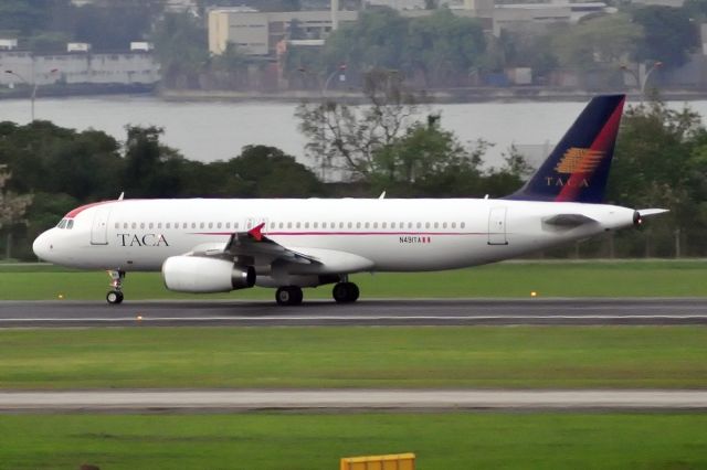 Airbus A320 (N491TA)
