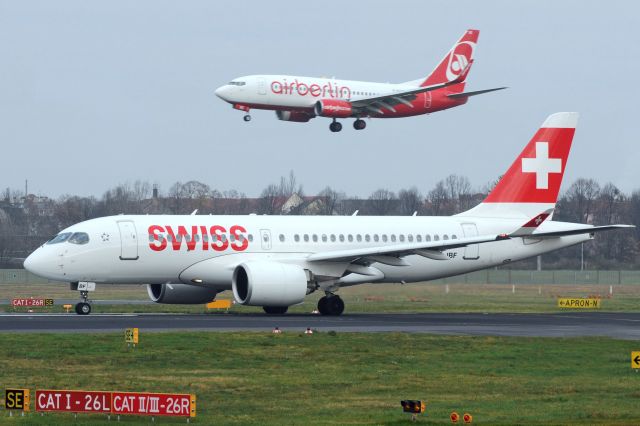 Airbus A220-100 (HB-JBF)