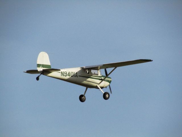 Cessna 140 (N9401A) - Landing RWY 20R