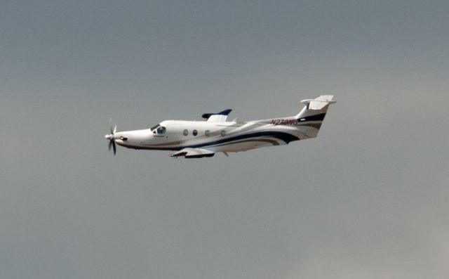 Pilatus PC-12 (N272NG)