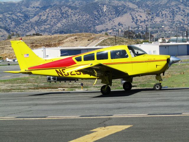 Beechcraft Sierra (N929BJ) - Taxiing to RWY 26L