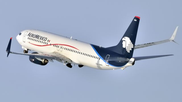 Boeing 737-800 (XA-AMA)