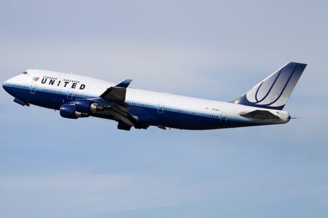 Boeing 747-400 (N178UA)