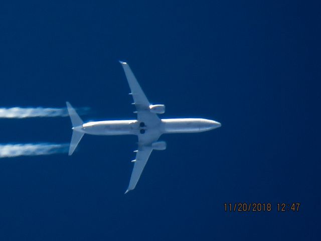 Boeing 737-900 (N64844)