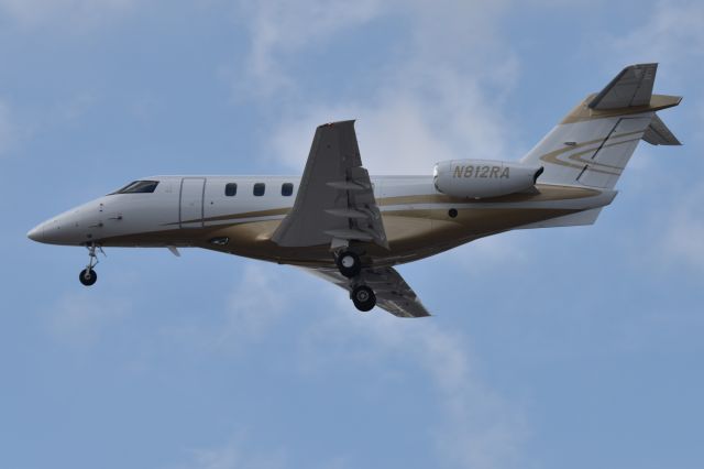 Pilatus PC-24 (N812RA)