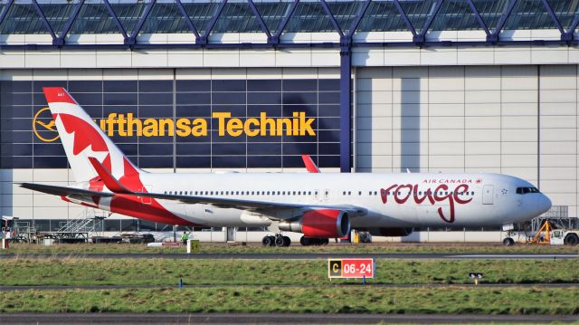 BOEING 767-300 (C-GHLV) - air canada rouge b767-333er c-ghlv at shannon 19/1/20.