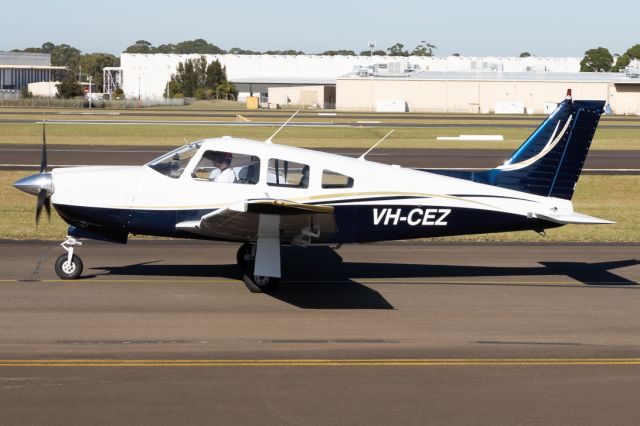 Piper Cherokee (VH-CEZ)