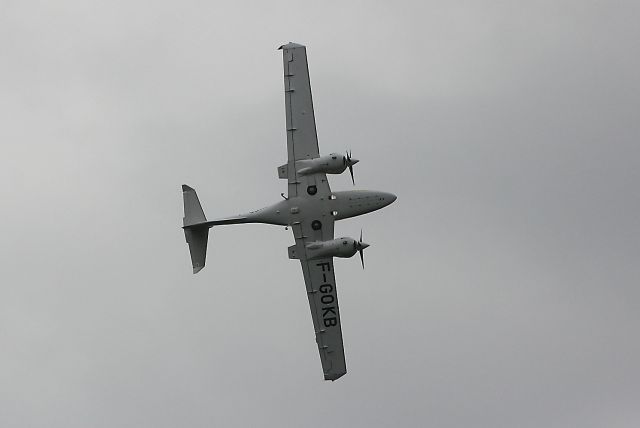 Diamond Twin Star (F-GOKB) - Diamond DA-42 Twin Star, Cambrai-Niergnies Airfield (LFYG) in may 2011